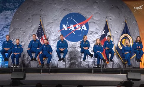 নাসার নতুন ইতিহাস: চাঁদ ও মঙ্গল অভিযানের পথে ১০ জন মহাকাশচারী নির্বাচিত