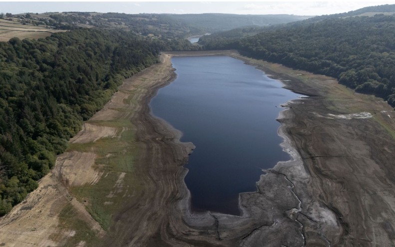 ইংল্যান্ডে বৃষ্টির পানি দিয়ে শৌচকক্ষের জল ব্যবহার, নতুন বাড়ি নির্মাণও সহজ হবে