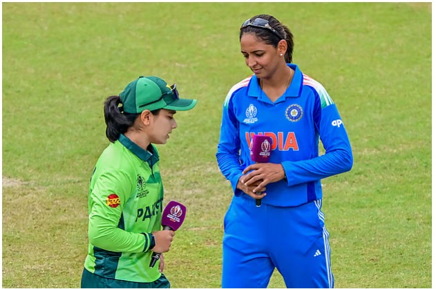 নারী বিশ্বকাপেও হাত মেলাননি ভারত-পাকিস্তান অধিনায়ক
