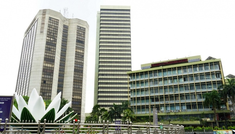 পাচার হওয়া অর্থ ফেরাতে ব্যাংকগুলোকে আইনি পদক্ষেপ নেওয়ার পরামর্শ দিয়েছে বাংলাদেশ ব্যাংক 