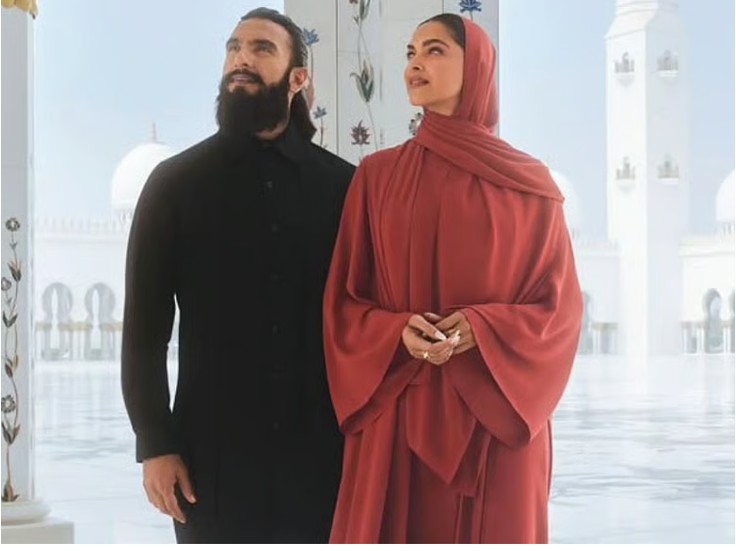 বার্ন্ট অরেঞ্জ আবায়ায় দীপিকা: আবুধাবি লুক নিয়ে ট্রোল-ভাইরাল