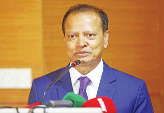 চট্টগ্রাম বন্দরের দুই টার্মিনালের দায়িত্বে বিদেশী অপারেটর ডিসেম্বরের মধ্যে: নৌ সচিব