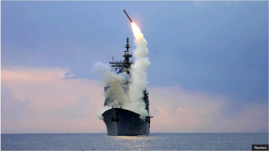 “ইউক্রেনে টমাহক পাঠানোর ইঙ্গিত ট্রাম্পের, রাশিয়ার পাল্টা হুঁশিয়ারি”