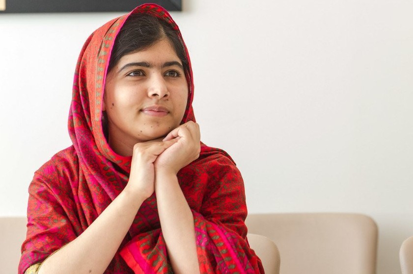 নেশার মুহূর্তে ফিরে এলো গুলির স্মৃতি — মালালার অন্তর্দহন