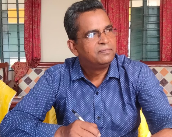 শিক্ষকের গায়ে লাঠিপেটা — আইন, মার্জিত সভ্যতা ও দায়বোধের প্রশ্ন