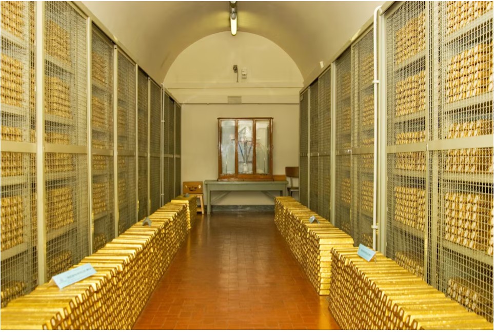 সোনার দামে সোনা ফলছে ইতালির কোষাগারে