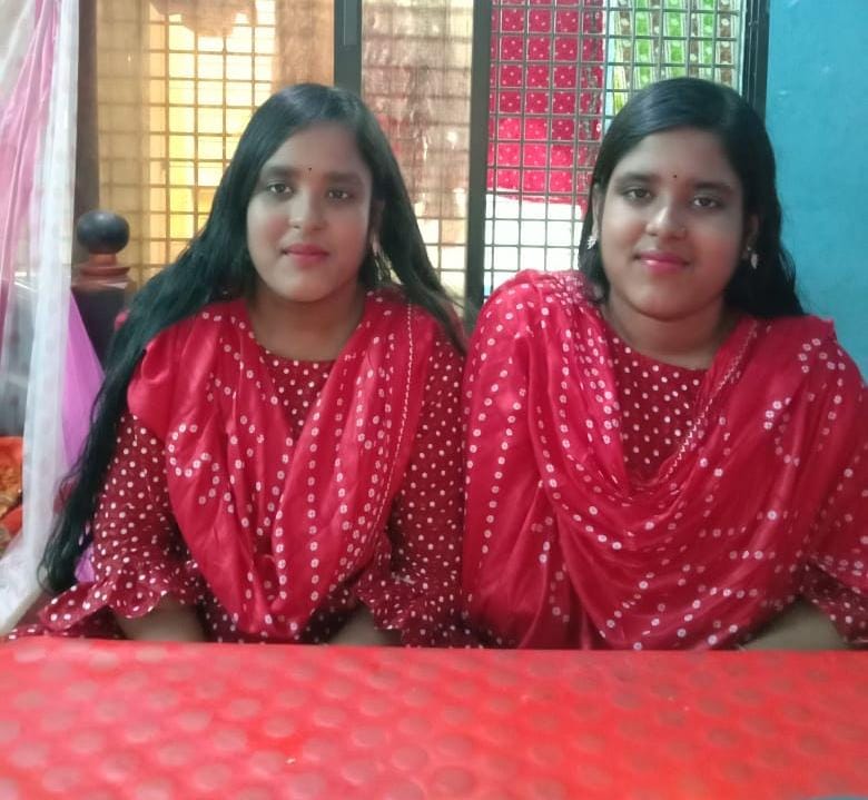 এইচএসসিতেও যমজ বোন শ্রেয়া ও স্নেহার দুর্দান্ত সাফল্য