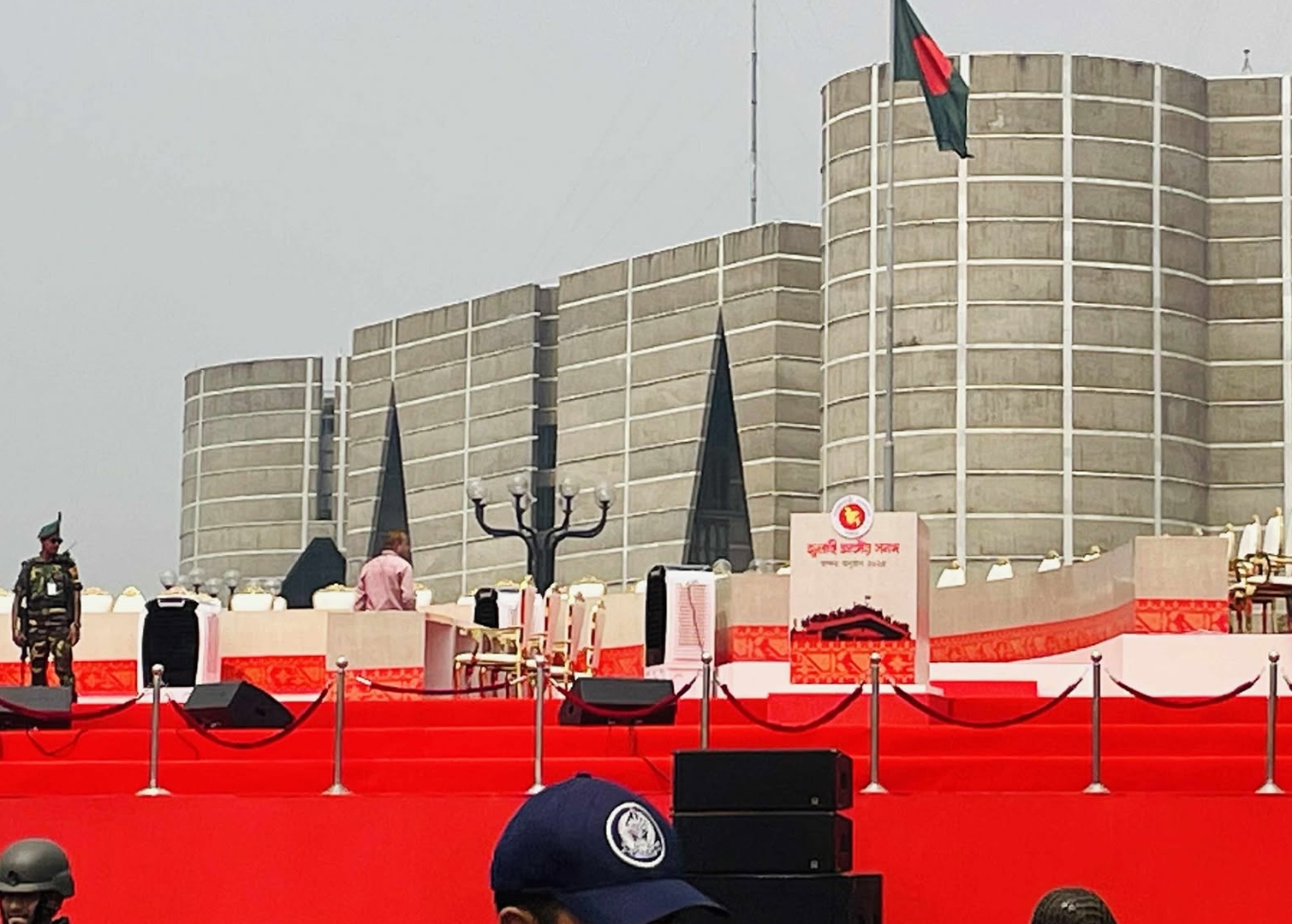 প্রতিকূল আবহাওয়ায় জুলাই সনদ স্বাক্ষর অনুষ্ঠান দেরিতে শুরু হতে পারে: প্রেস সচিব