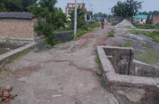 কয়রার বাগালী সড়ক: মৃত্যুর ফাঁদে জীবনের নীরব কান্না