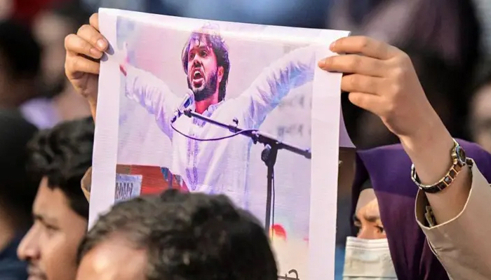 সিঙ্গাপুর থেকে যুক্তরাজ্যে নেওয়ার চেষ্টা হাদিকে