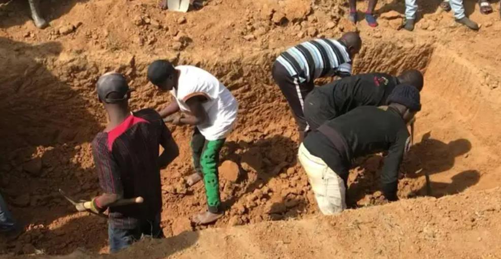 নাইজেরিয়ায় খনি স্থাপনায় হামলায় নিহত ১২