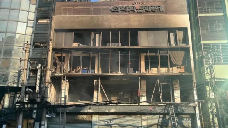 হামলায় বন্ধ কার্যক্রম, প্রকাশিত হয়নি প্রথম আলো ও ডেইলি স্টার