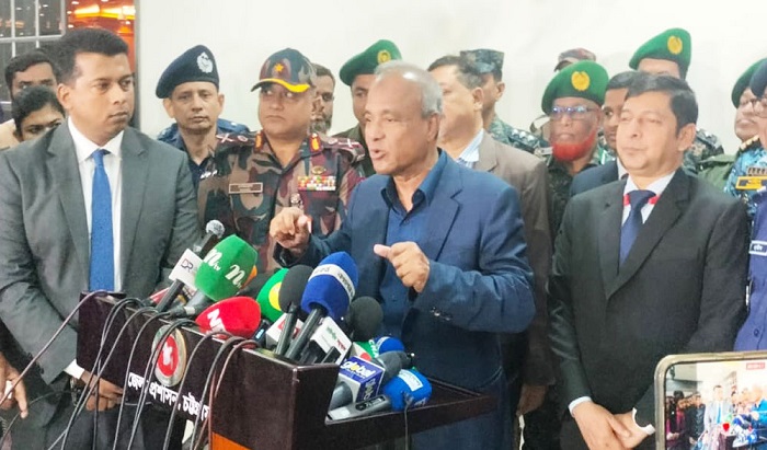 নির্বাচনে কোনো ধরনের বিশৃঙ্খলা করতে দেওয়া হবে না : স্বরাষ্ট্র উপদেষ্টা