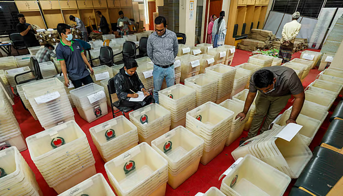 ২৯৯ আসনে পৌঁছে গেছে ব‍্যালট পেপার