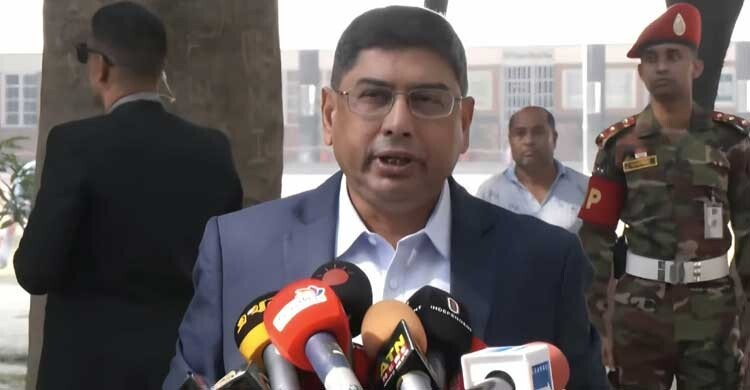 অপেক্ষার অবসান আজ, নির্ভয়ে ভোট দিবেন: সেনাপ্রধান