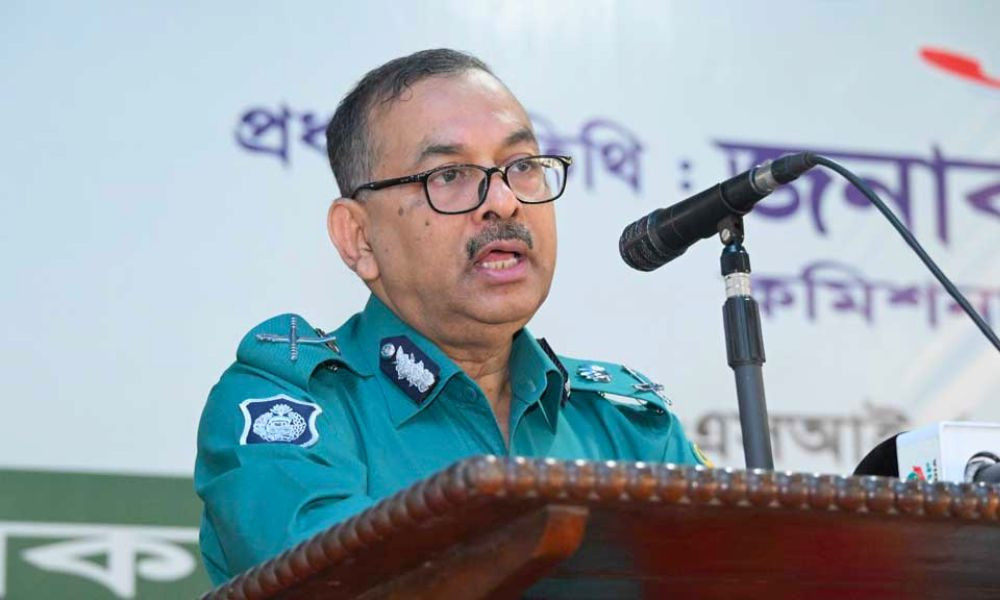 পদত্যাগপত্র জমা দিলেন ডিএমপি কমিশনার