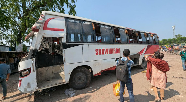 পদ্মায় বাস ডুবি: সেই পরিবহনের রেজিস্ট্রেশন স্থগিত