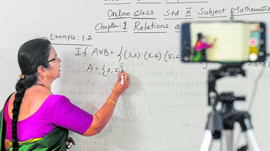 সব শিক্ষাপ্রতিষ্ঠানে ৬ দিন ক্লাস, ৩ দিন অনলাইনে