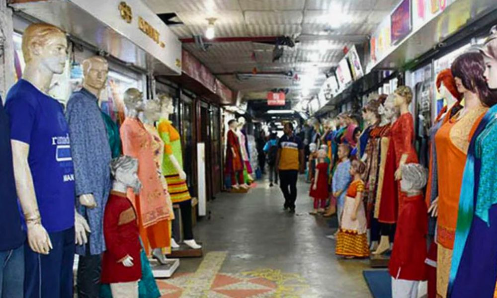 দেশজুড়ে রাত ৮টার মধ্যে দোকান-শপিংমল বন্ধের সিদ্ধান্ত