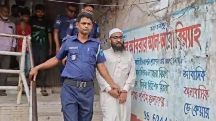 নরসিংদীতে মাদরাসা ছাত্রকে পিটিয়ে আহত, গ্রেপ্তার শিক্ষক