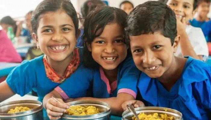প্রাথমিকে চালু হচ্ছে মিড-ডে মিল, স্কুল ড্রেস পাবে ২ লাখ শিক্ষার্থী