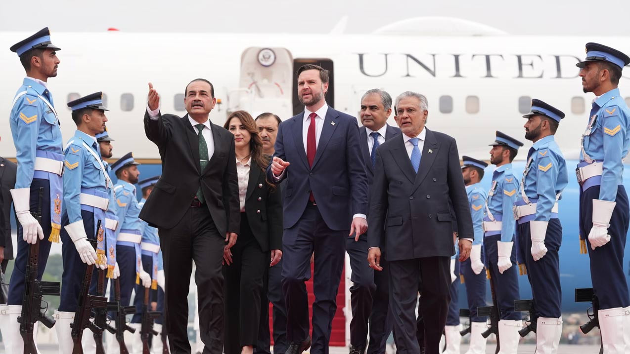 বিভিন্ন দেশে জব্দ করে রাখা ইরানের সম্পদ ফেরত দিতে রাজি যুক্তরাষ্ট্র