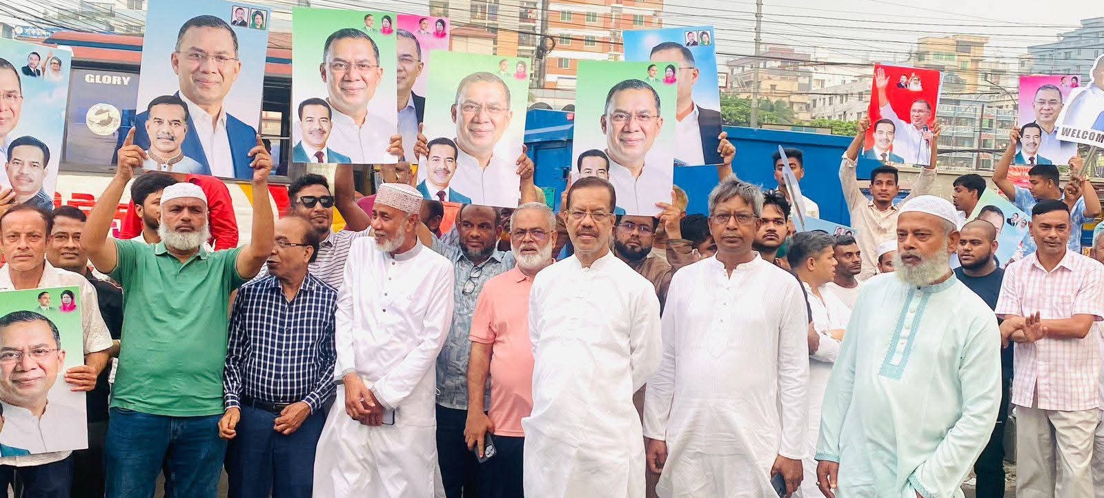 মিলনের নেতৃত্বে গাজীপুরে জনসমুদ্র, বগুড়ার পথে তারেক রহমানকে ঐতিহাসিক অভ্যর্থনা