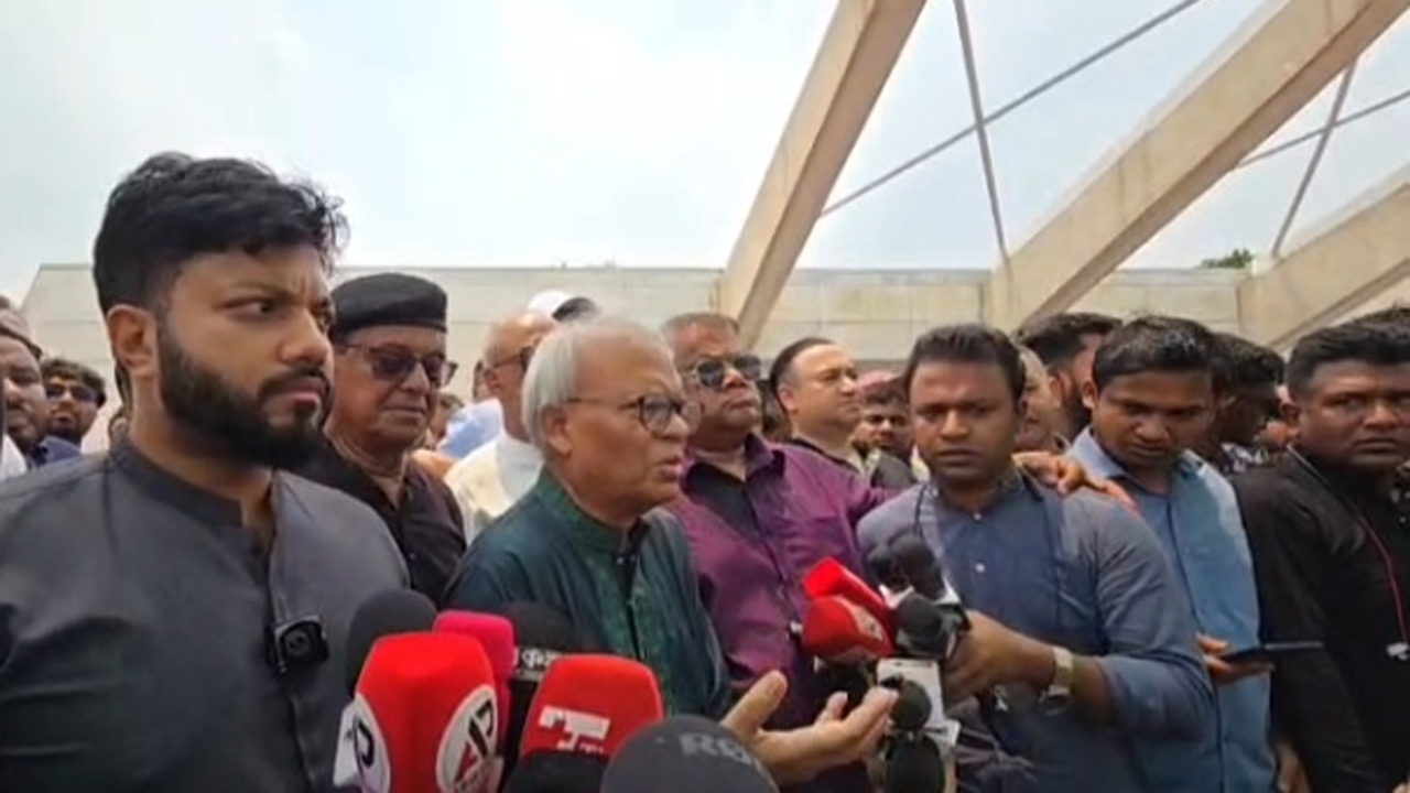 রক্ত ও ত্যাগের বিনিময়ে গণতন্ত্র ফিরে পেয়েছি : রিজভী