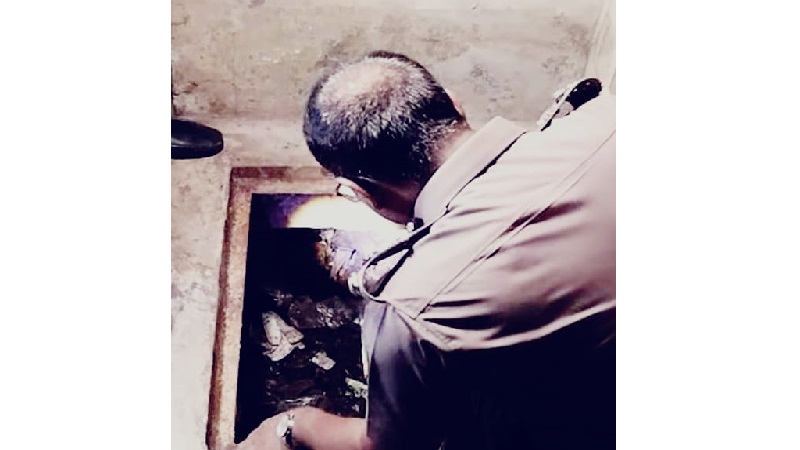 টঙ্গীতে মাদকের সুরঙ্গ পথে এসি কক্ষ সিলগালা;আটক-৫০ 